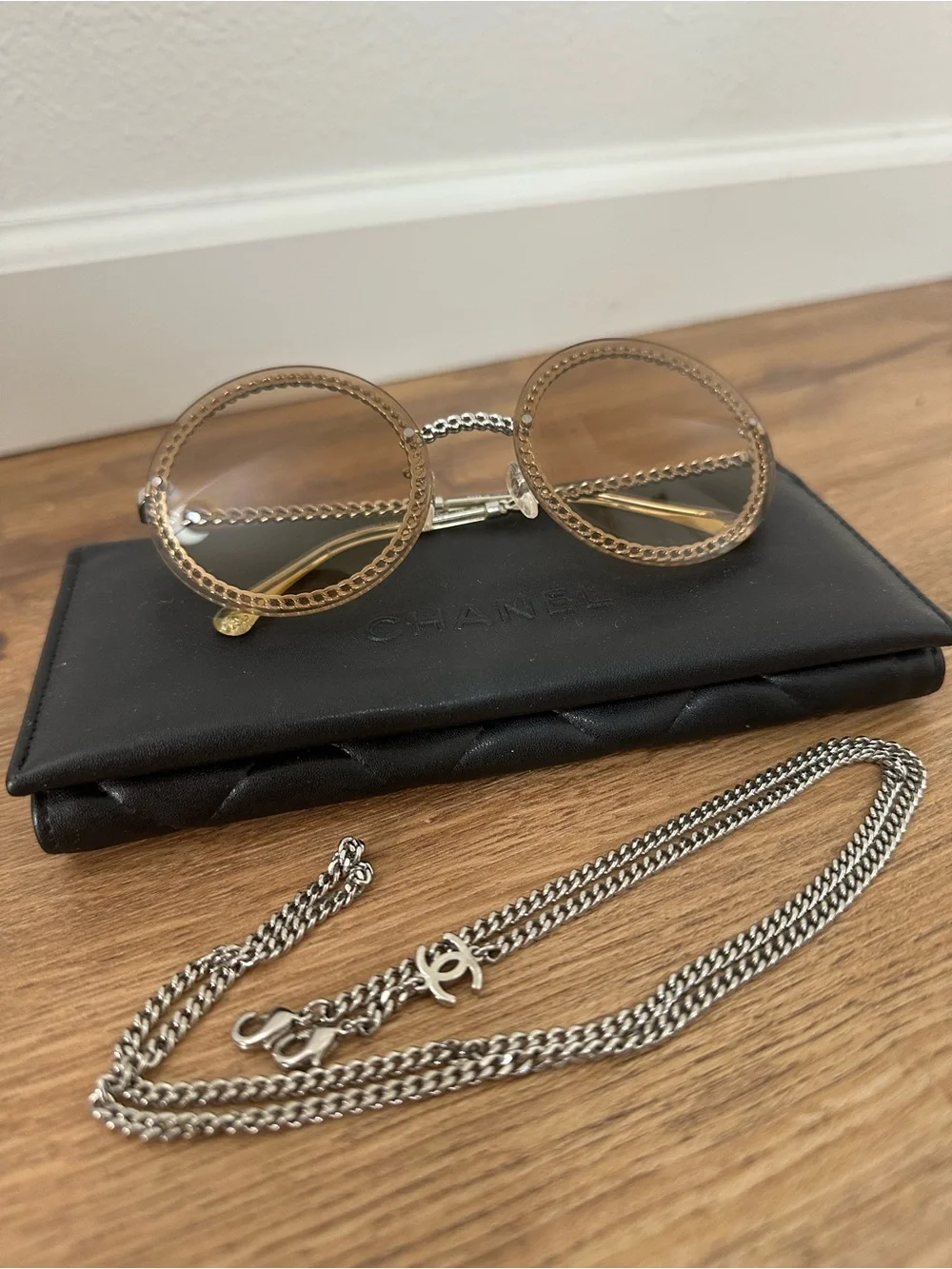 CHANEL Round Silver Chain Trim Sunglasses with Removable Chain Interlocking CC
